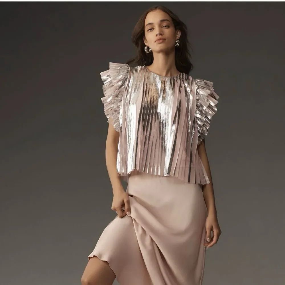 By Anthropologie Flutter-Sleeve
Foil Pleated Top | Size Medium